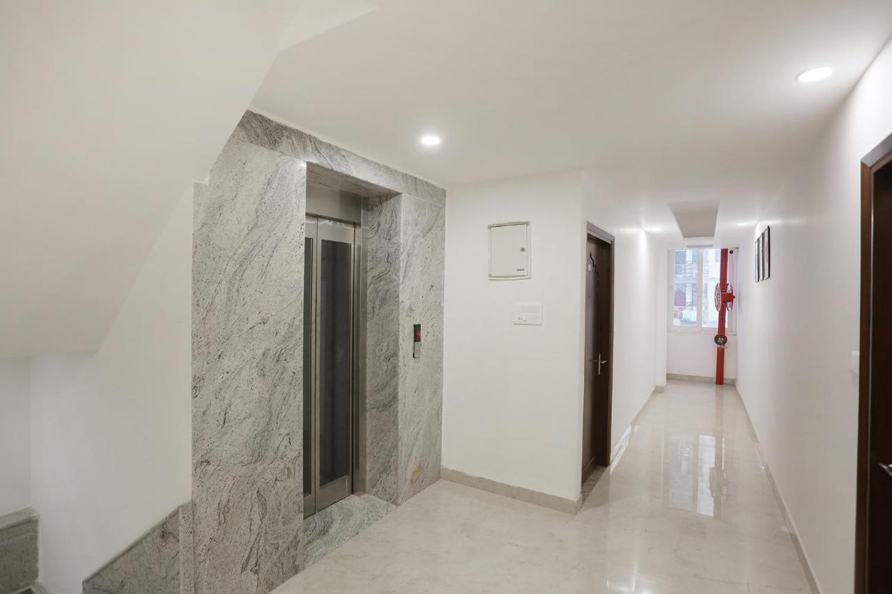 Готель Fabexpress Taj Residency Near Yashobhoomi Convention Centre Делі Екстер'єр фото